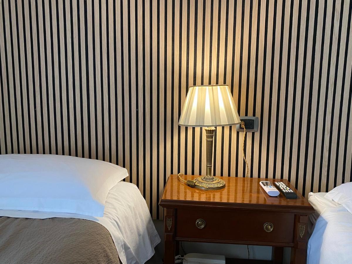 Casa Battisti Messina Guest House In Centro Citta, Ideale Per Famiglie O Gruppi エクステリア 写真
